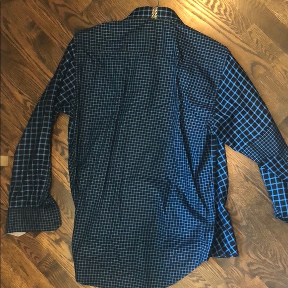 Robert Graham button down - Picture 3 of 3